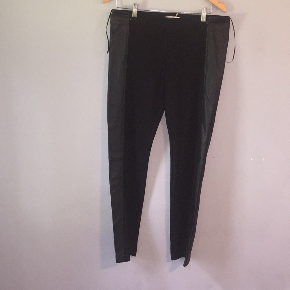 P28. Trina Turk Gannon Pants